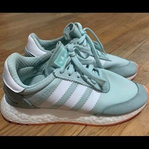 Adidas Sneaker